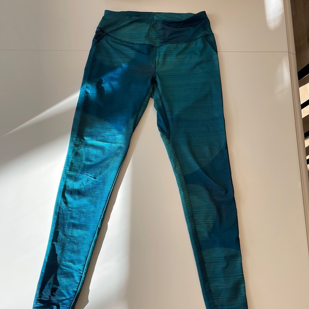 Salomon Women’s running tights. Size small.